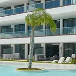 Luxury Stay With Beach, Golf, Pool, Casino And Spa